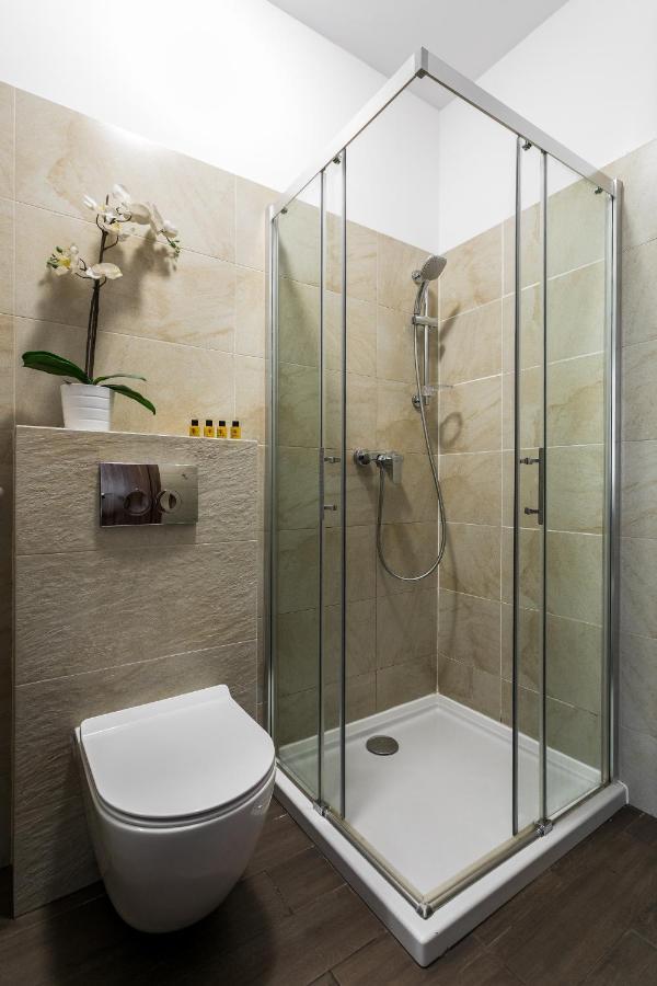 G12 Aparthotel Краков Экстерьер фото