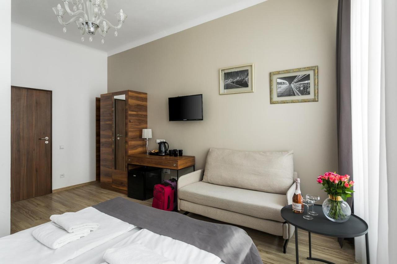 G12 Aparthotel Краков Экстерьер фото